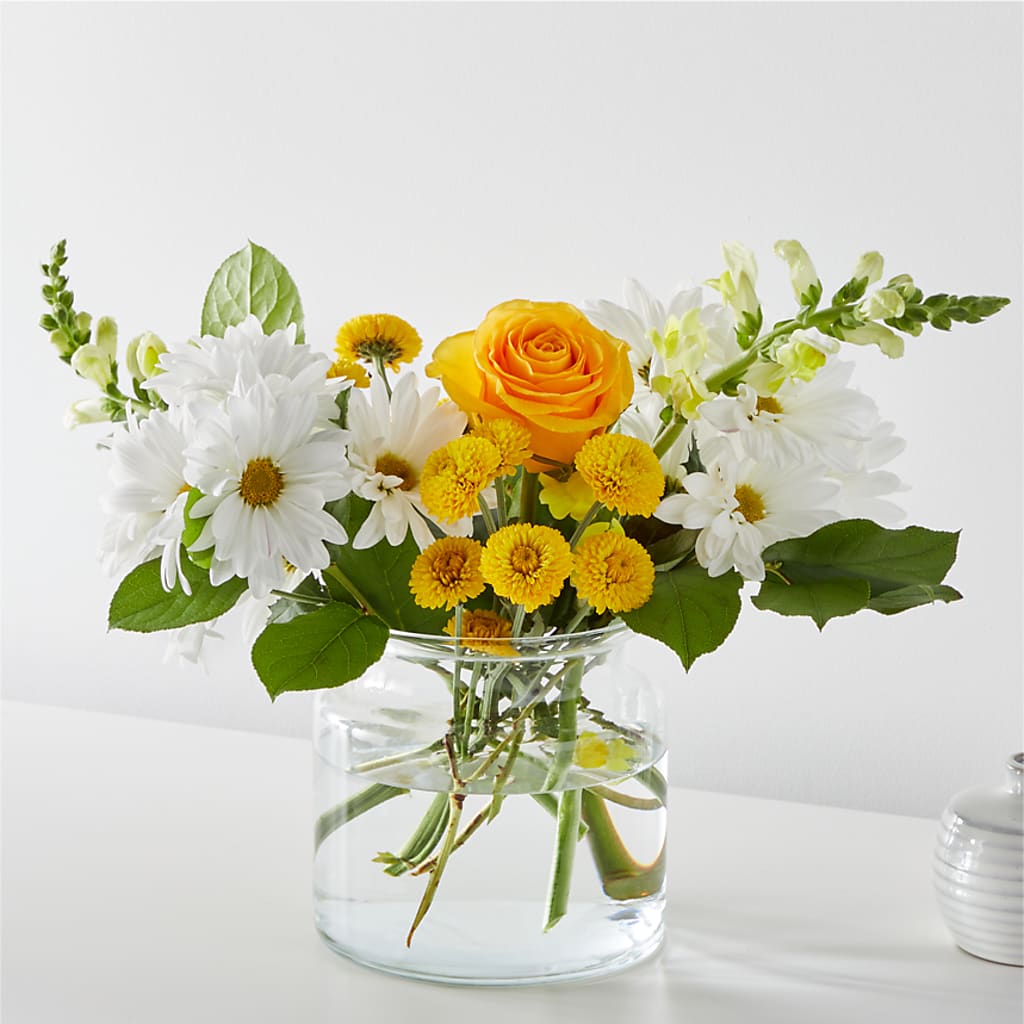 Sun Salutation Bouquet – THE MOST BLOOMS & MORE, Grand Bay AL