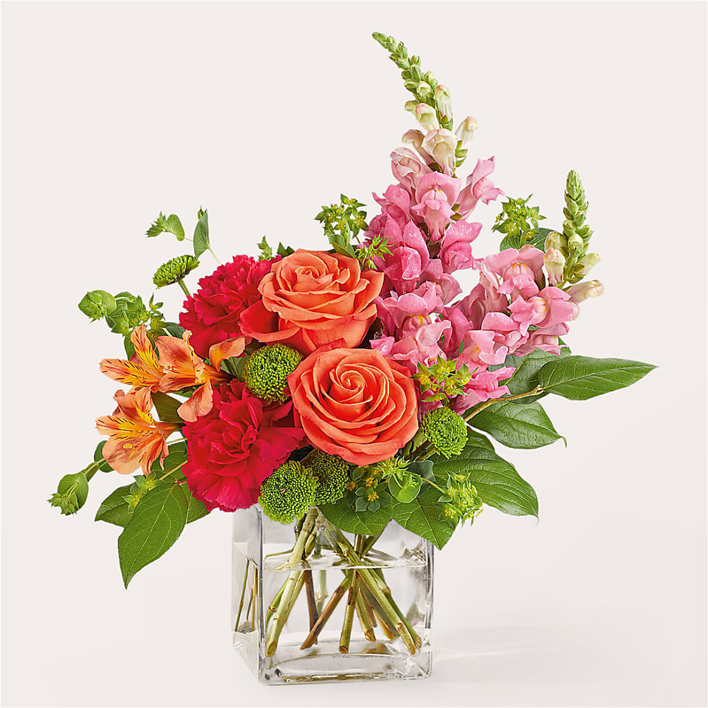 Cosmopolitan Bouquet – THE MOST BLOOMS & MORE, Grand Bay AL