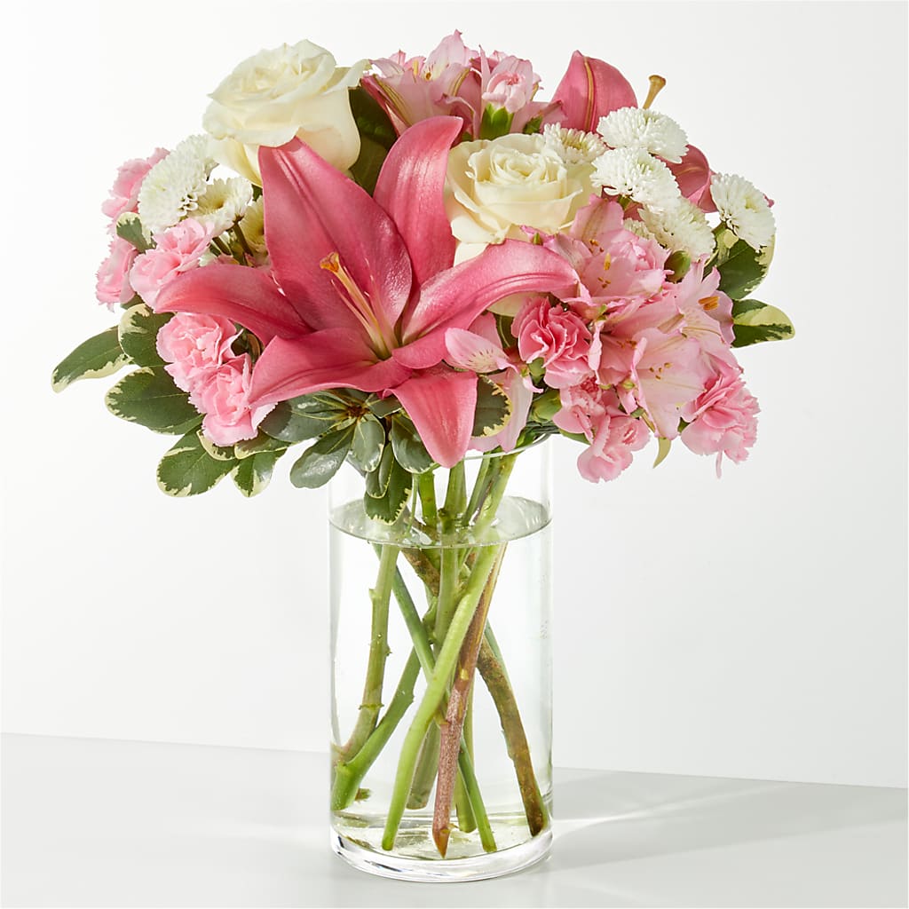Piece of Cake Bouquet – THE MOST BLOOMS & MORE, Grand Bay AL