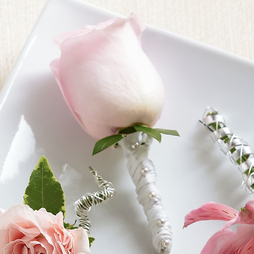 Pink Rose Boutonniere – THE MOST BLOOMS & MORE, Grand Bay AL