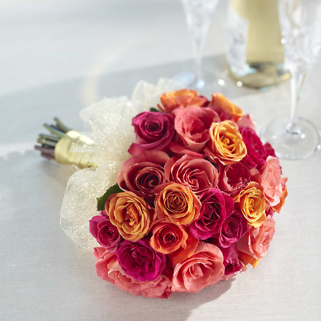 Sweet Roses Bouquet – THE MOST BLOOMS & MORE, Grand Bay AL