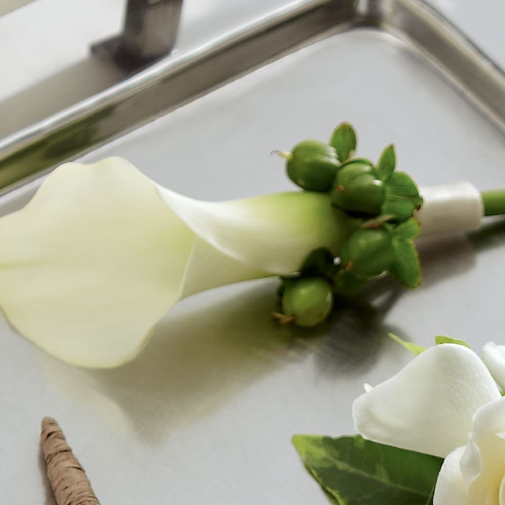 White Calla Boutonniere – THE MOST BLOOMS & MORE, Grand Bay AL