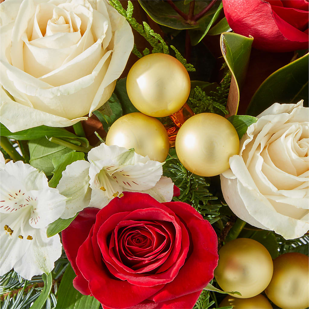 Joy & Jolly Bouquet – THE MOST BLOOMS & MORE, Grand Bay AL