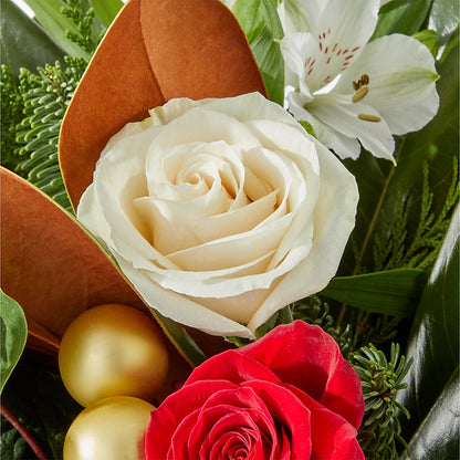 Joy & Jolly Bouquet – THE MOST BLOOMS & MORE, Grand Bay AL