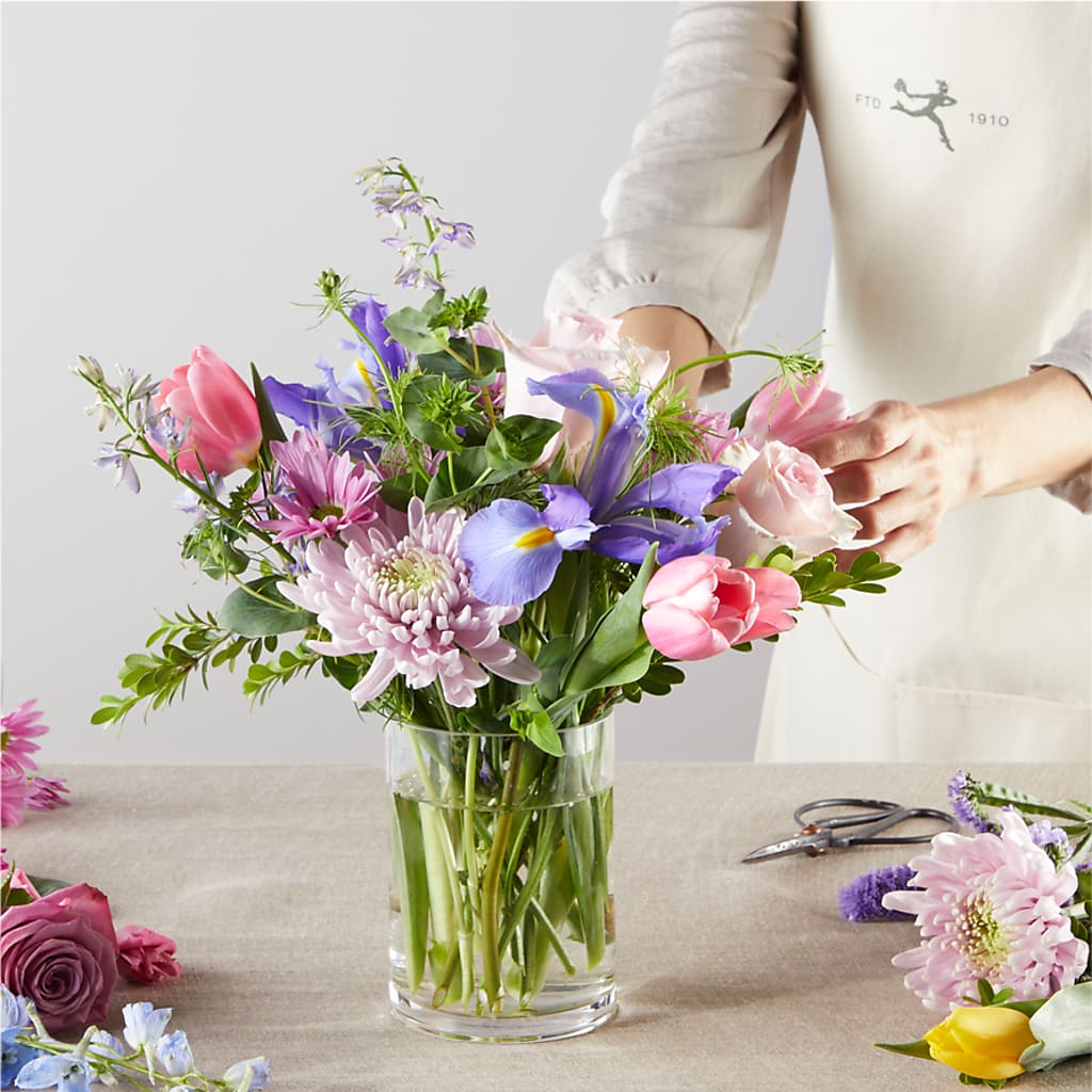 Pastel Tradition - A Florist Original – THE MOST BLOOMS & MORE, Grand Bay AL