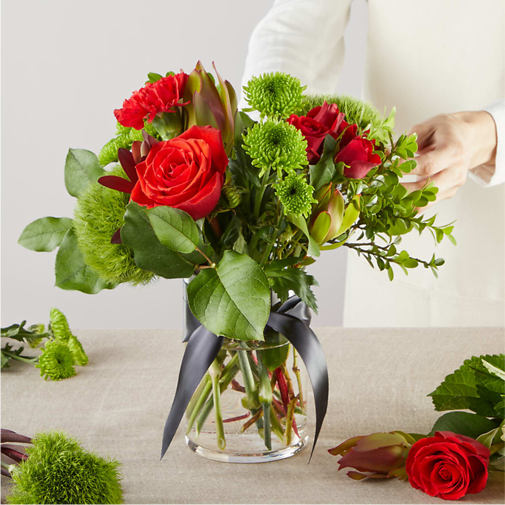Heritage Kindle – A Florist Original – THE MOST BLOOMS & MORE, Grand Bay AL