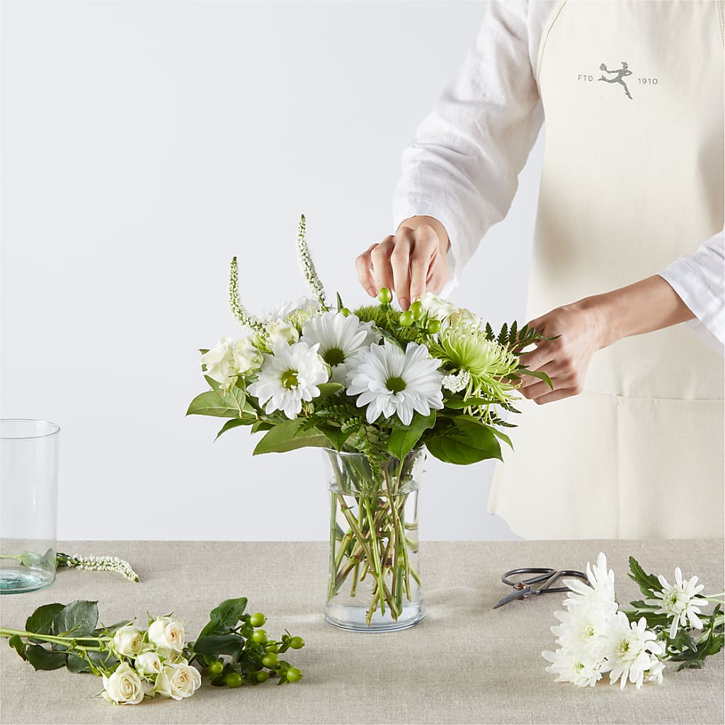 Irish Garden - A Florist Original – THE MOST BLOOMS & MORE, Grand Bay AL