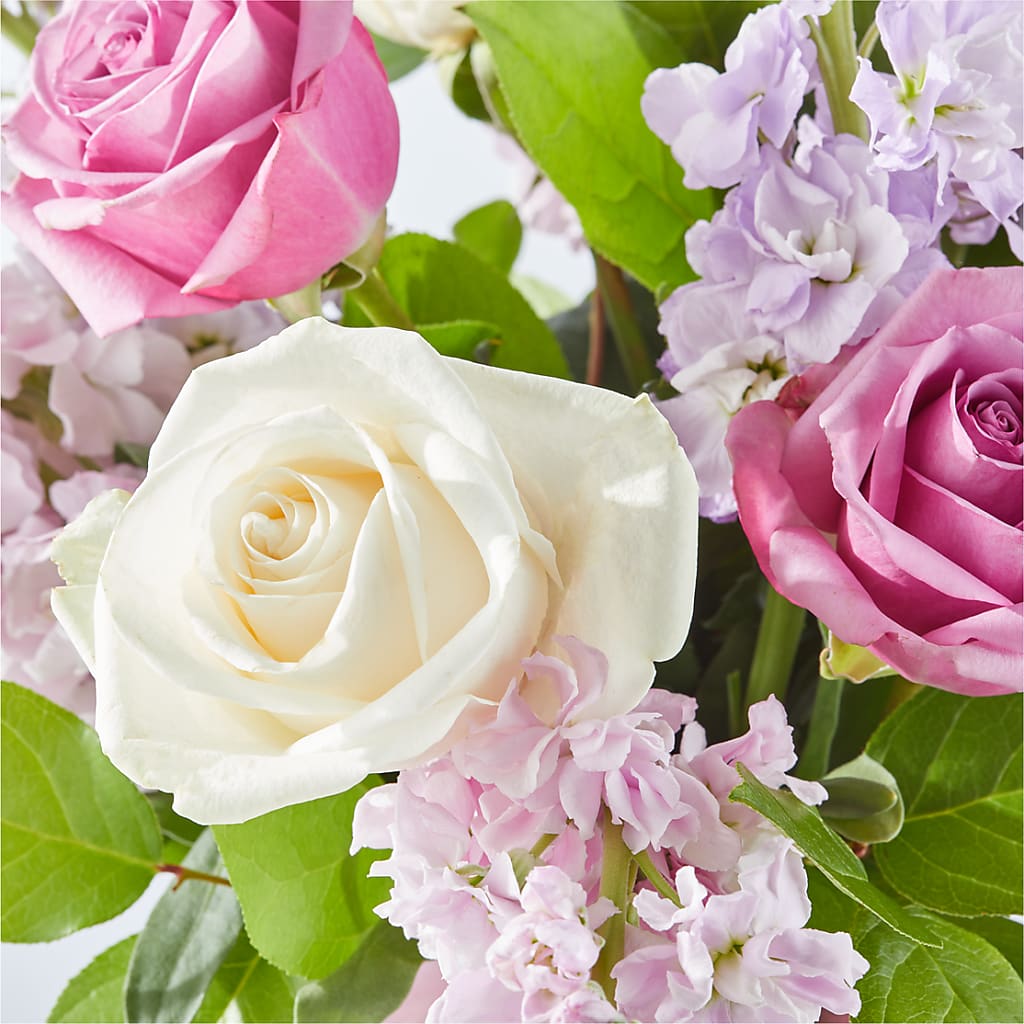 Springtime Spritz Bouquet – THE MOST BLOOMS & MORE, Grand Bay AL
