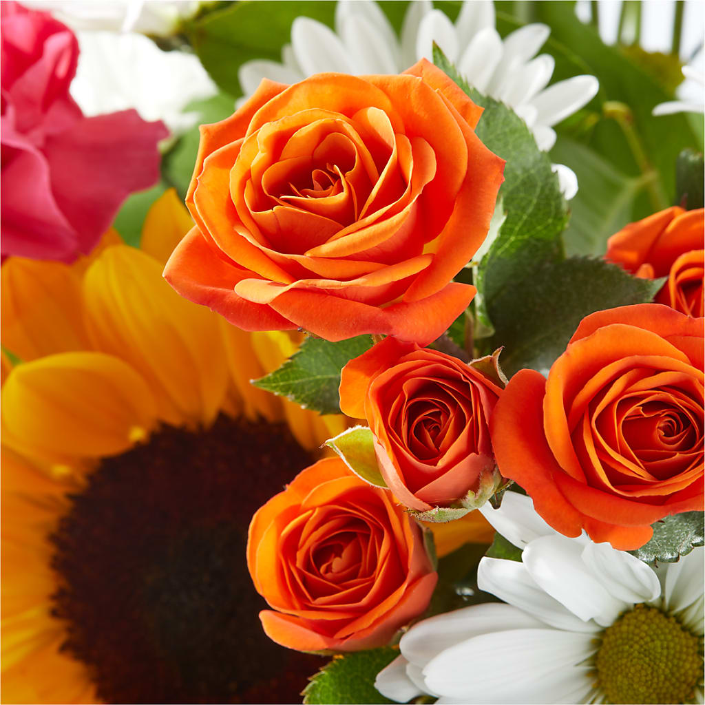 Sun-drenched Blooms Bouquet – THE MOST BLOOMS & MORE, Grand Bay AL