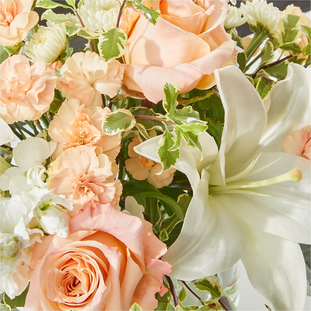Darling Bouquet – THE MOST BLOOMS & MORE, Grand Bay AL