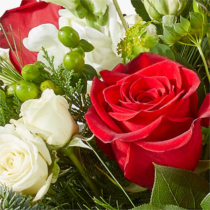 Deck the Halls Bouquet – THE MOST BLOOMS & MORE, Grand Bay AL