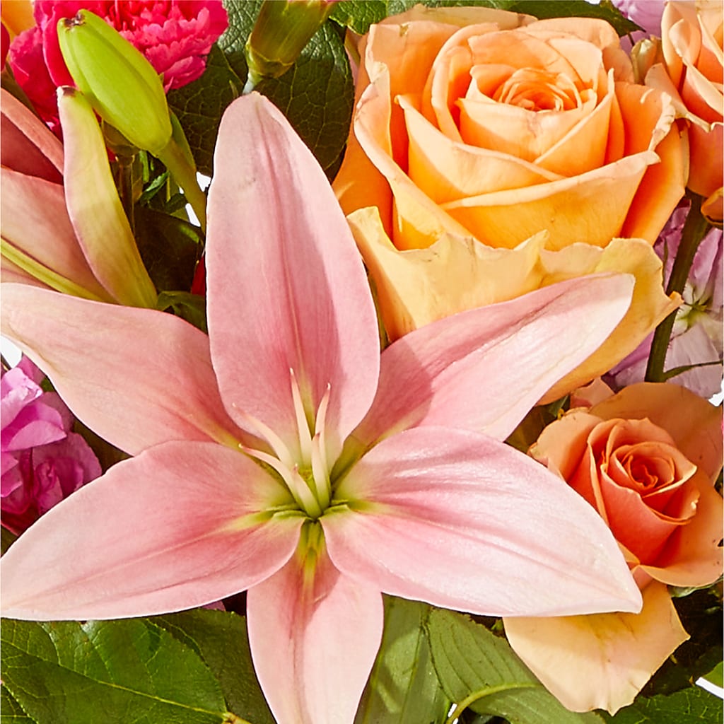 Bisous Bouquet – THE MOST BLOOMS & MORE, Grand Bay AL