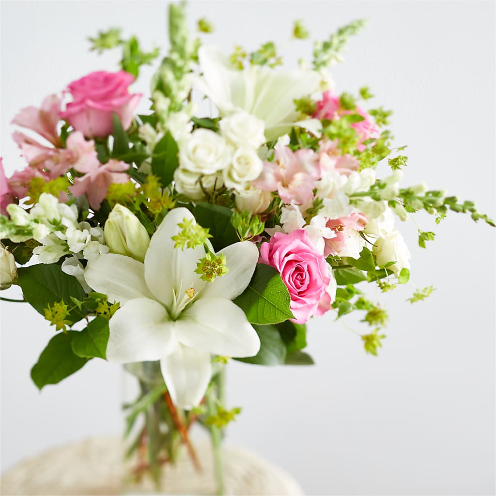Fondly Bouquet – THE MOST BLOOMS & MORE, Grand Bay AL