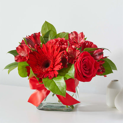 Red Hot Bouquet – THE MOST BLOOMS & MORE, Grand Bay AL
